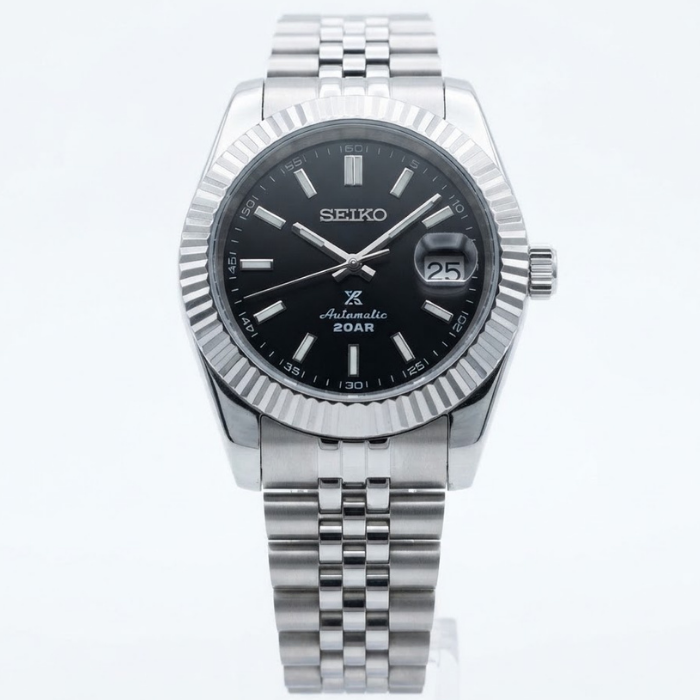 Seiko  5 Black Royal